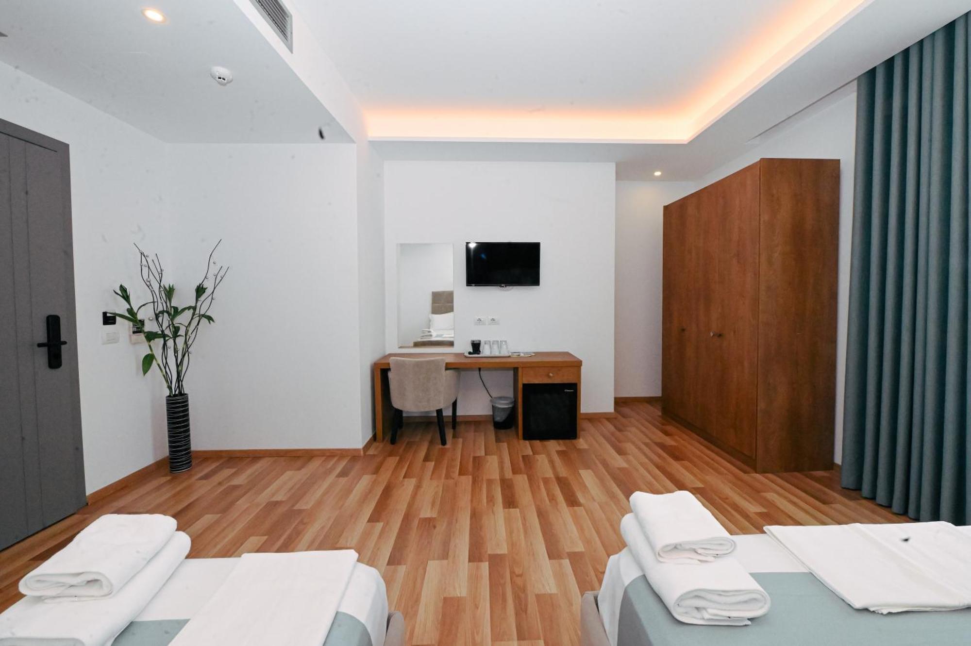Bianco Hotel Ksamil Ngoại thất bức ảnh