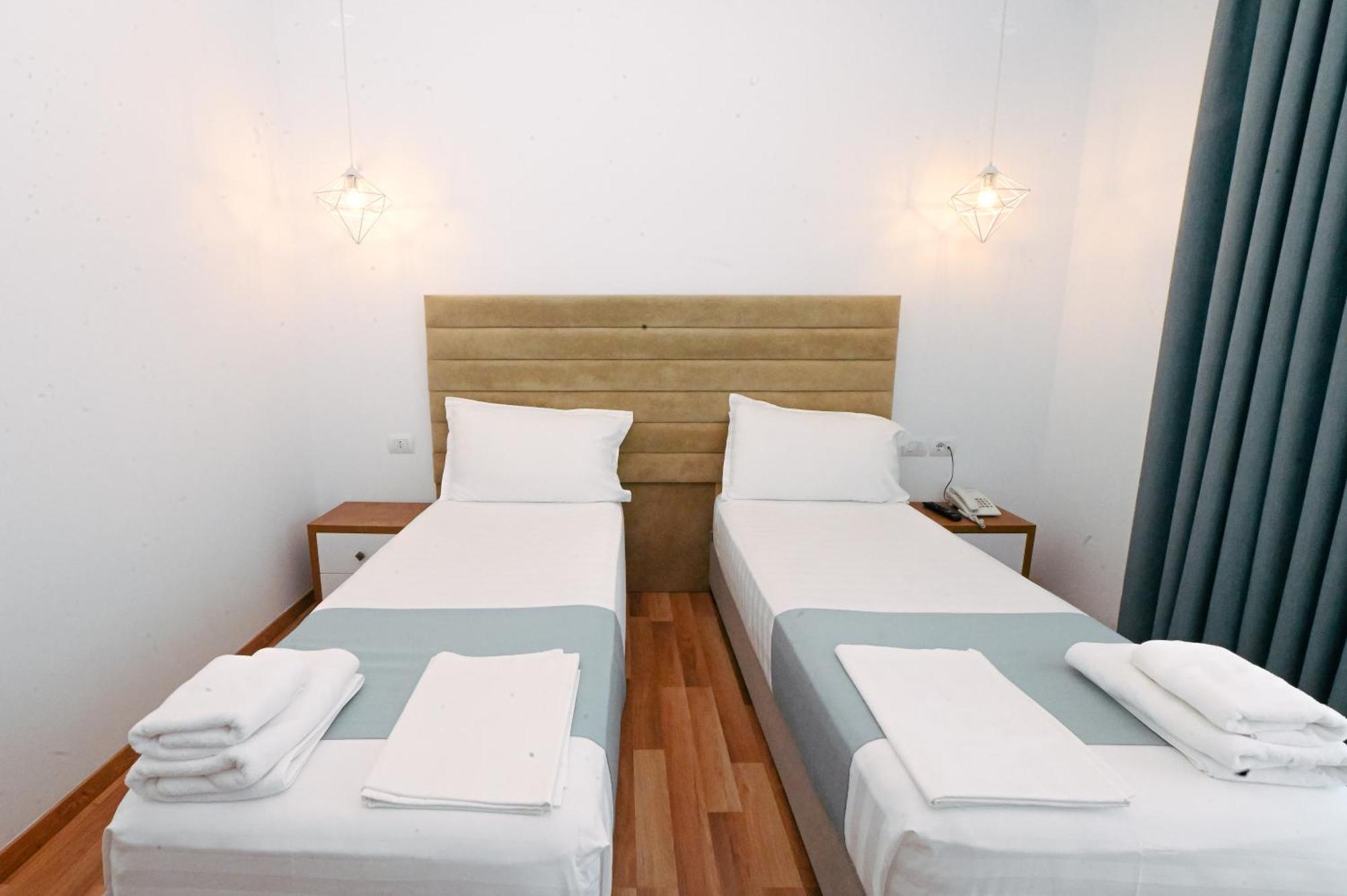 Bianco Hotel Ksamil Ngoại thất bức ảnh